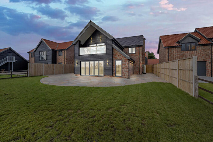 4 Bedroom Detached House For Sale In Alia Way, Church Road, North Lopham, IP22