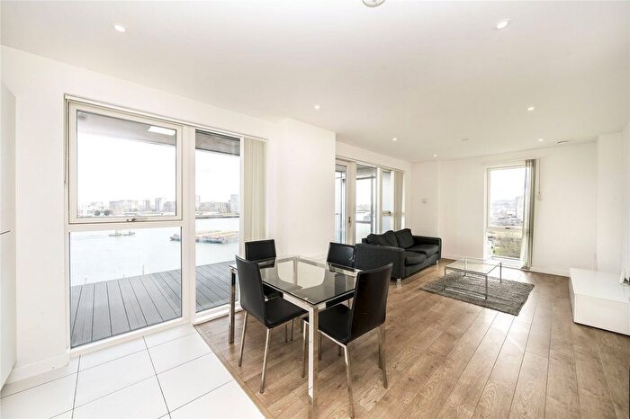 2 Bedroom Flat For Sale In Bessemer Place, Greenwich, London, SE10