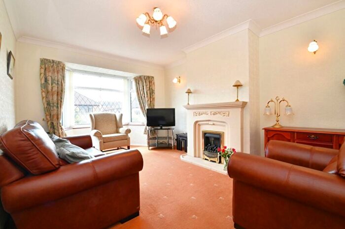 2 Bedroom Semi-Detached Bungalow For Sale In Heathfield Drive, Tyldesley, M29