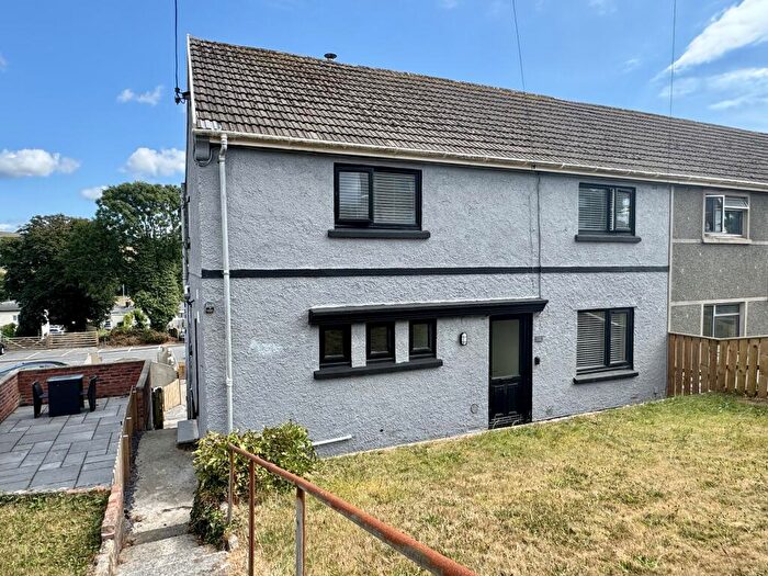 3 Bedroom House To Rent In Lon Cowin, Bancyfelin, SA33