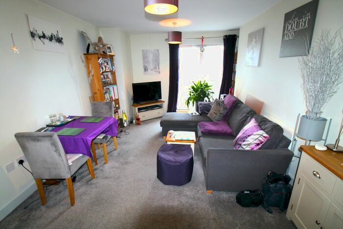 2 Bedroom Flat To Rent In Fernie Street, Manchester, M4