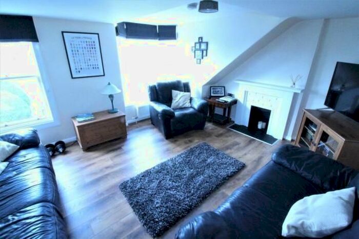 2 Bedroom Flat To Rent In Bon Accord Street, Aberdeen, AB11