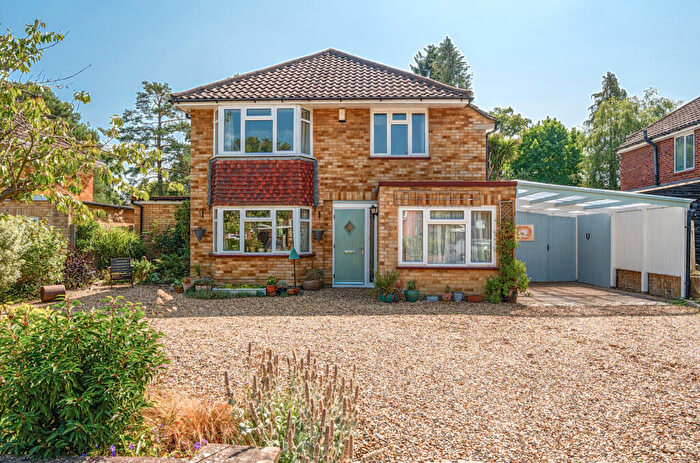 4 Bedroom Detached House For Sale In Tormead Road, Guildford, Surrey, GU1