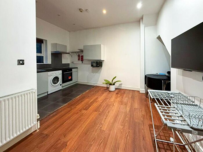 1 Bedroom Flat To Rent In Welldon Crescent, Harrow, HA1