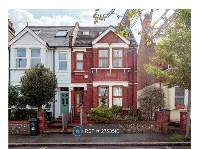 5 Bedroom Semi Detached House To Rent In Glossop Road, South Croydon, CR2