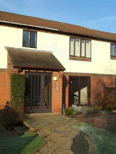 Studio To Rent In Warren Way, Barnham, Bognor Regis PO22