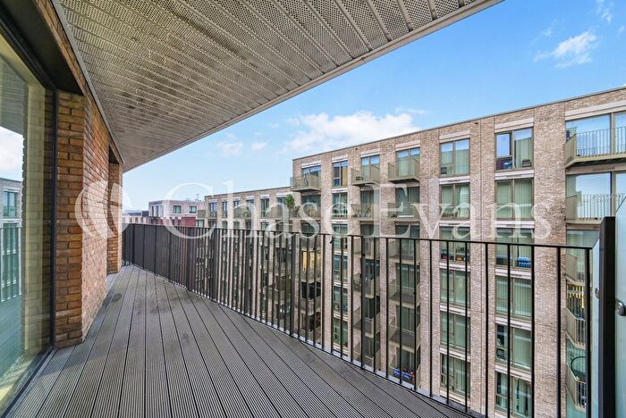 1 Bedroom Flat To Rent In Royal Wharf, Starboard Way, Docklands, London, E16