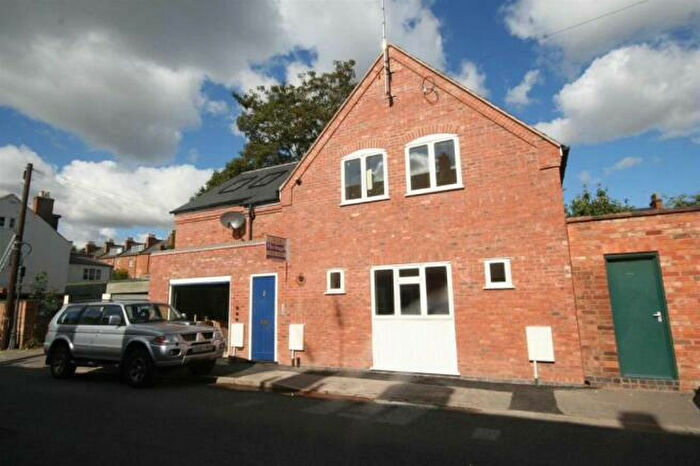 Studio To Rent In Dennis House, New Street, Leamington Spa, Warwickshire, CV31