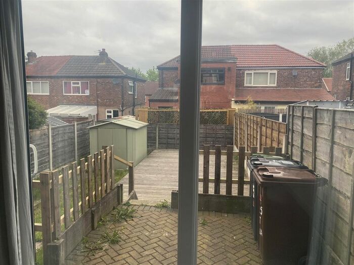 3 Bedroom Semi Detached House To Rent In St. Kildas Avenue, Droylsden