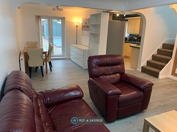 3 Bedroom Terraced House To Rent In Brempsons, Basildon, SS14