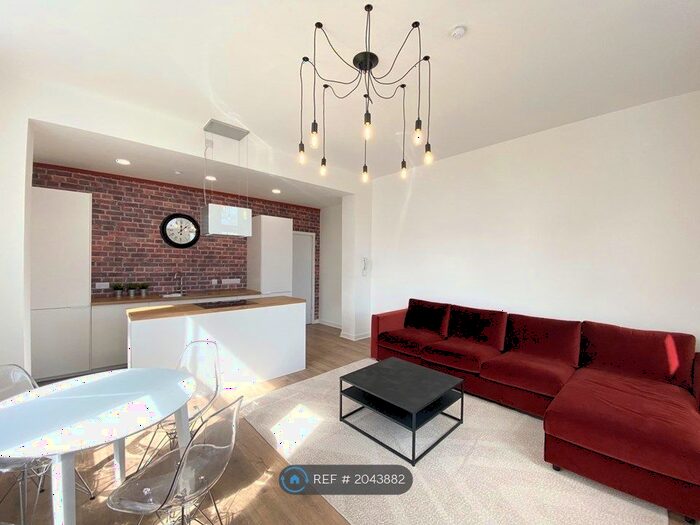 2 Bedroom Flat To Rent In Candleriggs, Glasgow, G1