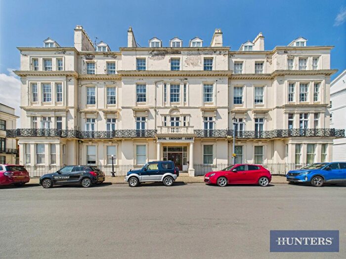 3 Bedroom Flat To Rent In The Crescent, Filey, YO14