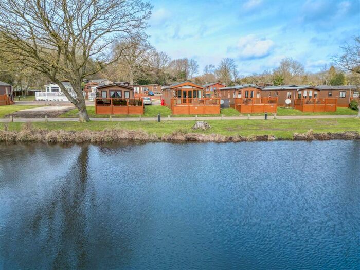 Mobile Home For Sale In Lake View, Haveringland, Norwich, NR10