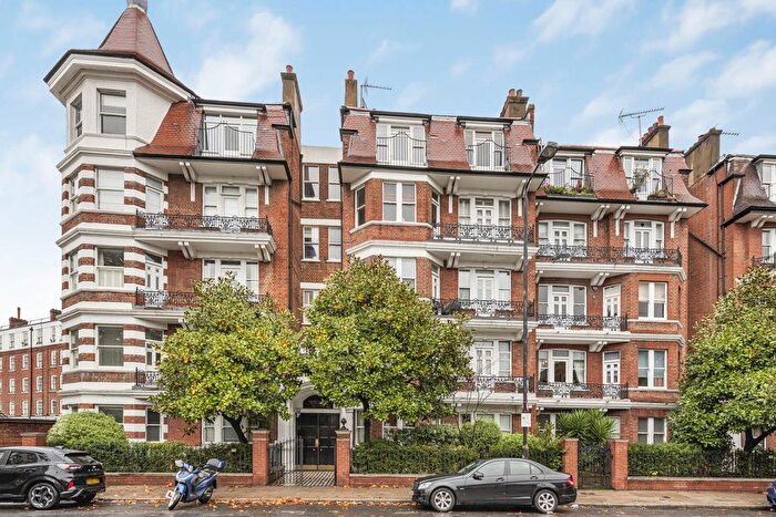 2 Bedroom Flat To Rent In Ashburnham Road, London, SW10