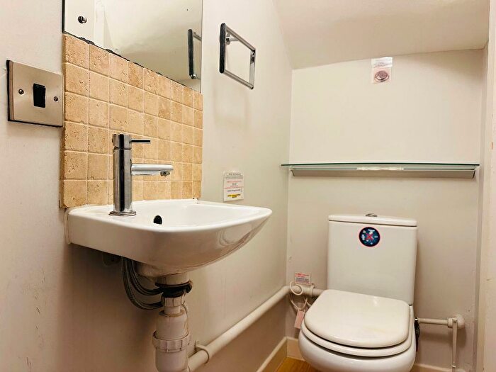 2 Bedroom Flat To Rent In Clock Tower Apartments, Queens Road, Brighton, BN1