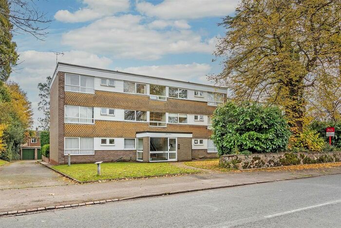 2 Bedroom Flat To Rent In Blythe Court, St Bernards Road, Solihull B92