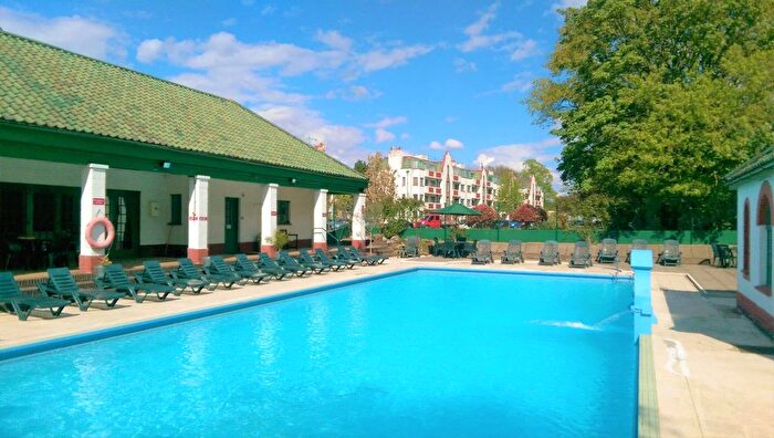 4 Bedroom Flat To Rent In Ealing Village, Ealing, London, W5