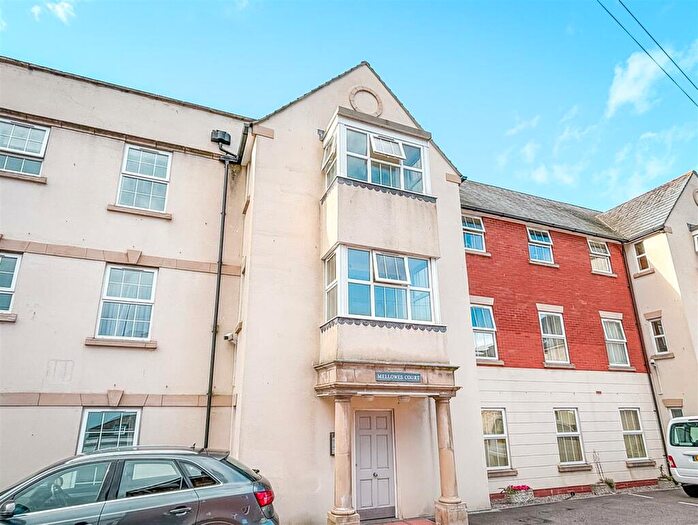 2 Bedroom Apartment To Rent In West Street, Axminster, EX13