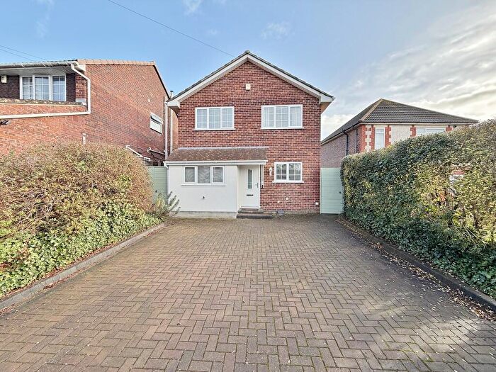 4 Bedroom Detached House For Sale In Hill Road, Portchester, PO16