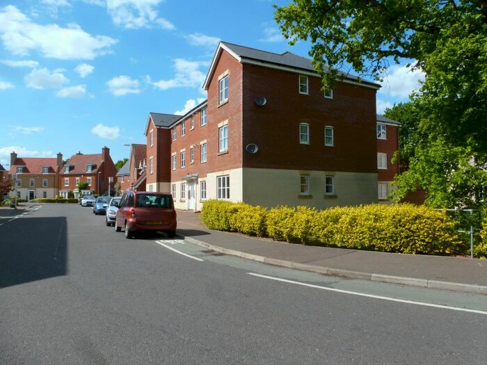 2 Bedroom Flat To Rent In Gavin Way, Highwoods, Colchester, CO4