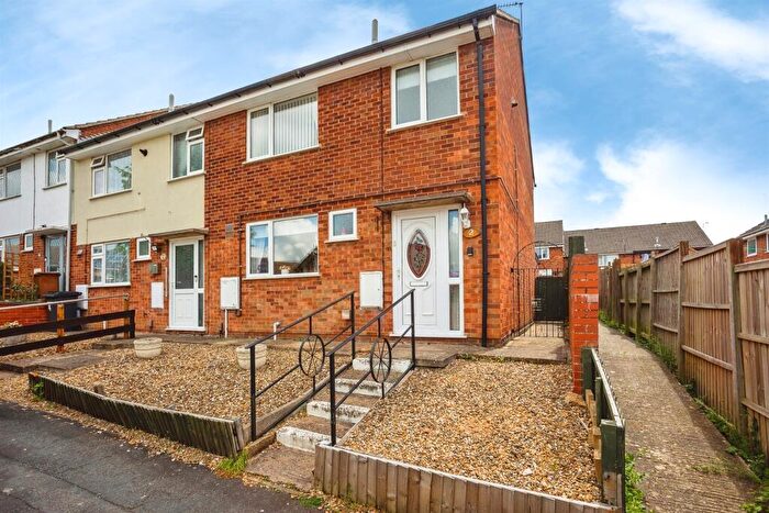 3 Bedroom End Of Terrace House For Sale In Wren Close, Melton Mowbray, LE13