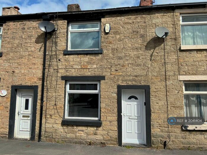 2 Bedroom Terraced House To Rent In Rochdale Old Road, Bury, BL9