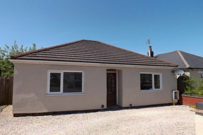 2 Bedroom Bungalow To Rent In Warstones Road, Wolverhampton, WV4