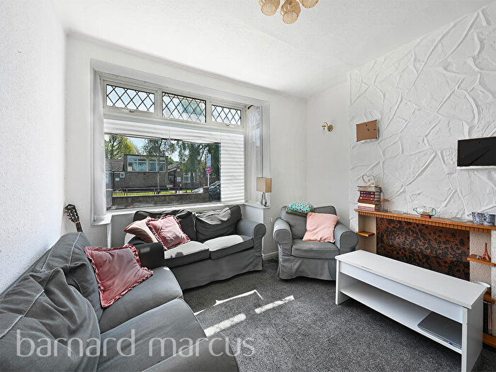 3 Bedroom End Of Terrace House To Rent In Bond Road, Mitcham, CR4