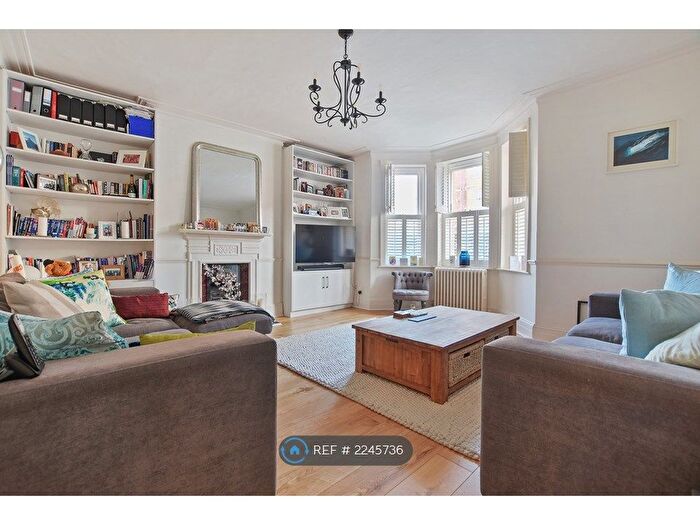 2 Bedroom Flat To Rent In Castellain Mansions, London, W9