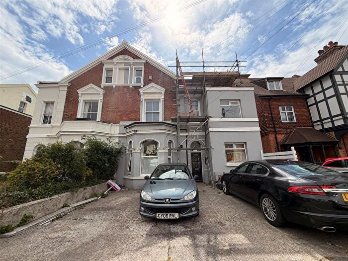 1 Bedroom Flat To Rent In Sedlescombe Road South, St Leonards-On-Sea, TN38