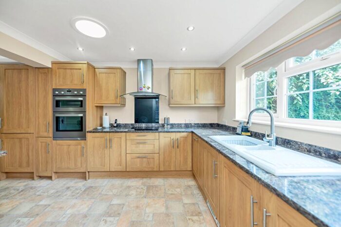 4 Bedroom Detached House For Sale In Perowne Way, Puckeridge, SG11