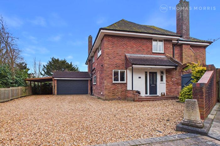4 Bedroom Detached House For Sale In Walden Grove, Huntingdon, Cambridgeshire, PE29
