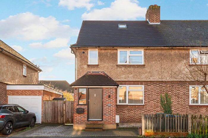 3 Bedroom End Terrace House For Sale In Gladstone Road, Surbiton, KT6