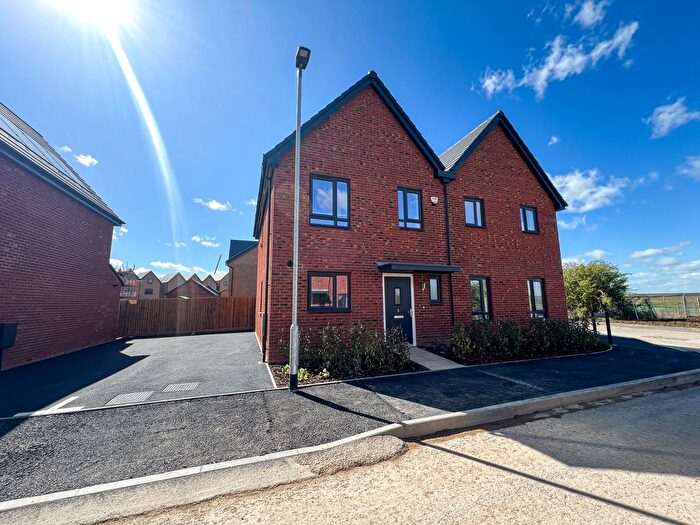 3 Bedroom Semi-Detached House To Rent In Great Haddon, PE7