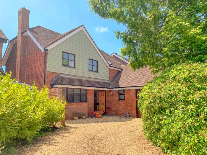 4 Bedroom Detached House For Sale In Conference Place, Lymington, SO41