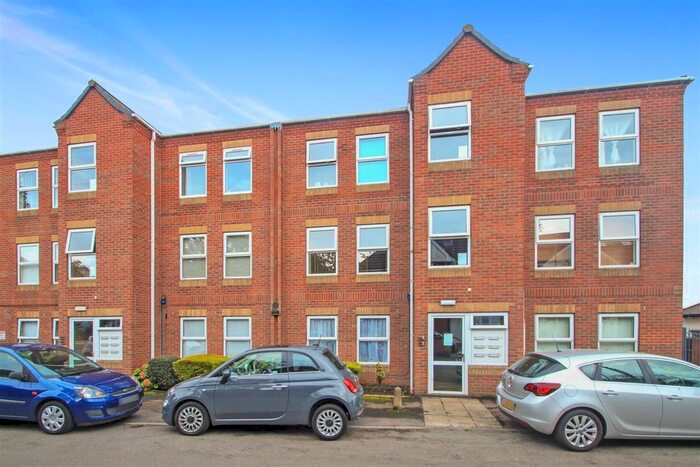 1 Bedroom Flat To Rent In Clarence Court, Clarence Road, Hinckley, LE10