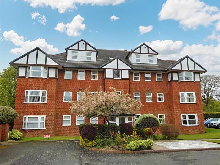 2 Bedroom Apartment For Sale In St Aidans Court, Tynemouth, NE30