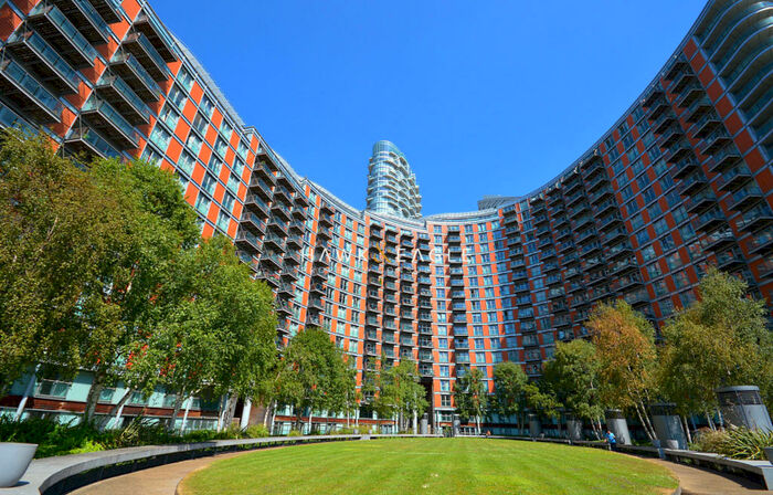 Studio To Rent In New Providence Wharf, Fairmont Avenue, London, E14