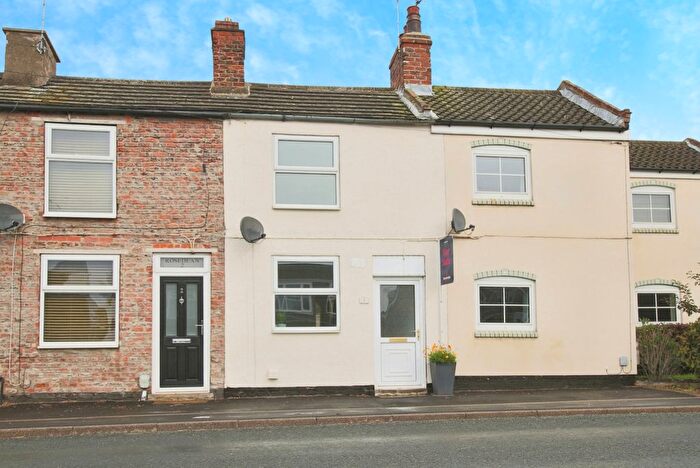 2 Bedroom Terraced House For Sale In Rosedean Row, Thorngumbald, Hull, HU12