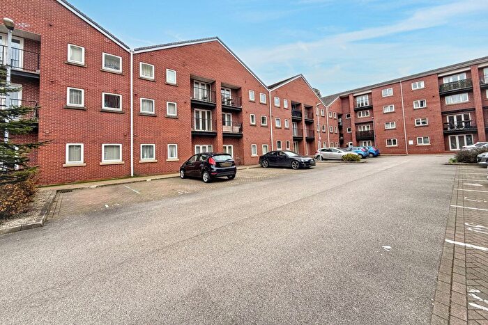 2 Bedroom Flat For Sale In Hessel Street, Salford, M50