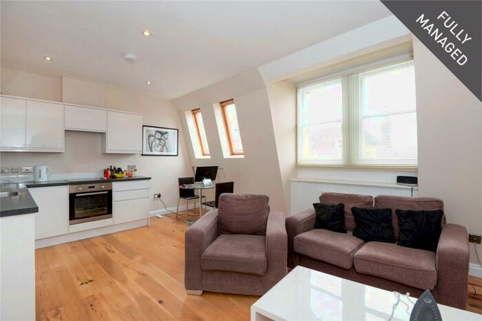1 Bedroom Apartment To Rent In Friar Street, Reading, Berkshire, RG1