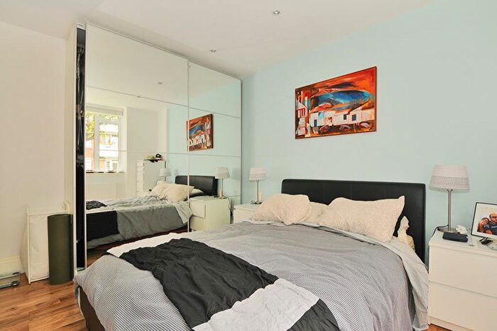 2 Bedroom Apartment To Rent In Shannon Place, St Johns Wood, NW8