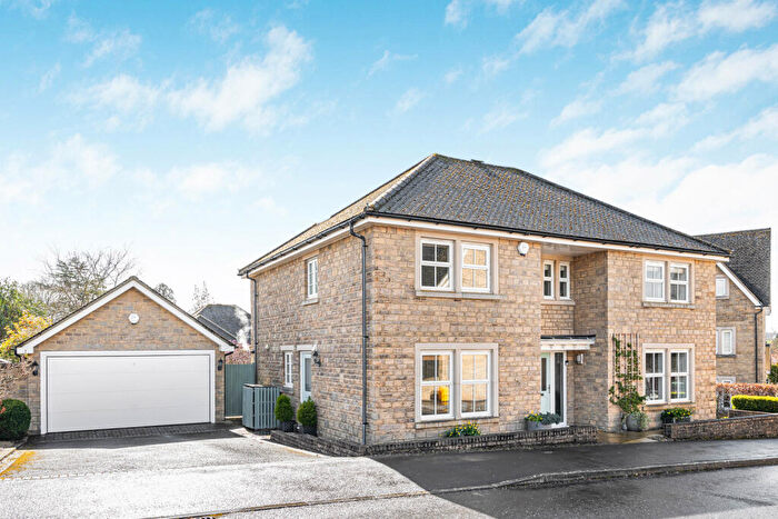 4 Bedroom Detached House For Sale In Roberts Close, Cirencester, Gloucestershire, GL7