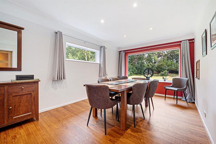 5 Bedroom Detached House For Sale In Taunton Road, Sale, M33