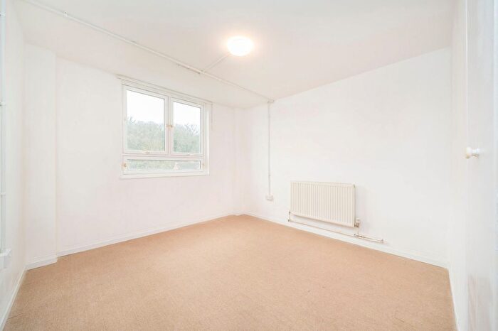 1 Bedroom Flat To Rent In Bostall Lane, London, SE2