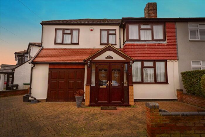 4 Bedroom Semi-Detached House For Sale In Peel Drive, Ilford, Essex, IG5