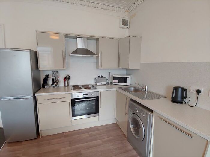 4 Bedroom Flat To Rent In West Maitland Street, West End, Edinburgh, EH12