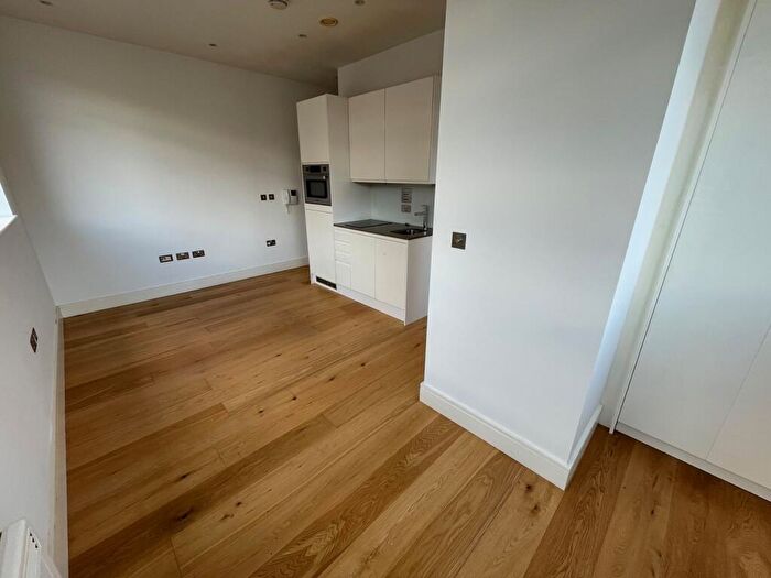 1 Bedroom Flat To Rent In The Landmark, Luton, LU1