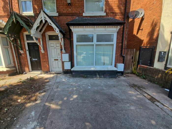 Studio To Rent In City Road, Birmingham, B17