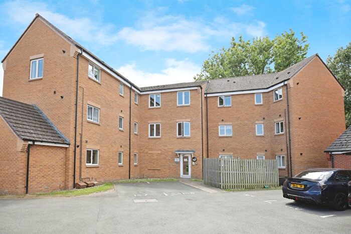 2 Bedroom Flat For Sale In Chimes Court, Rugby, CV21